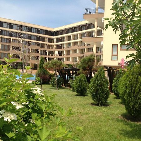 Luxor Apartments Поморие Екстериор снимка