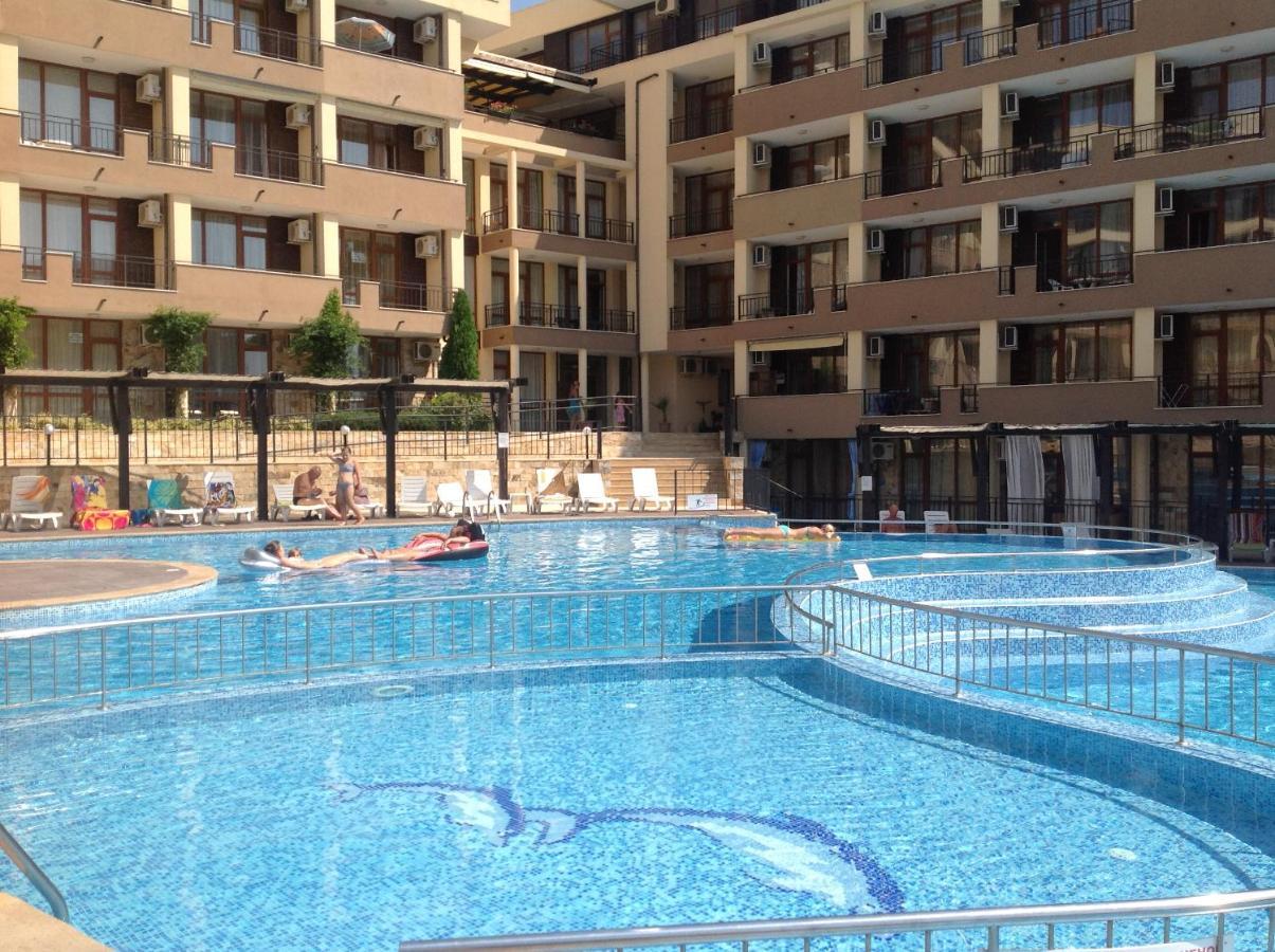 Luxor Apartments Поморие Екстериор снимка