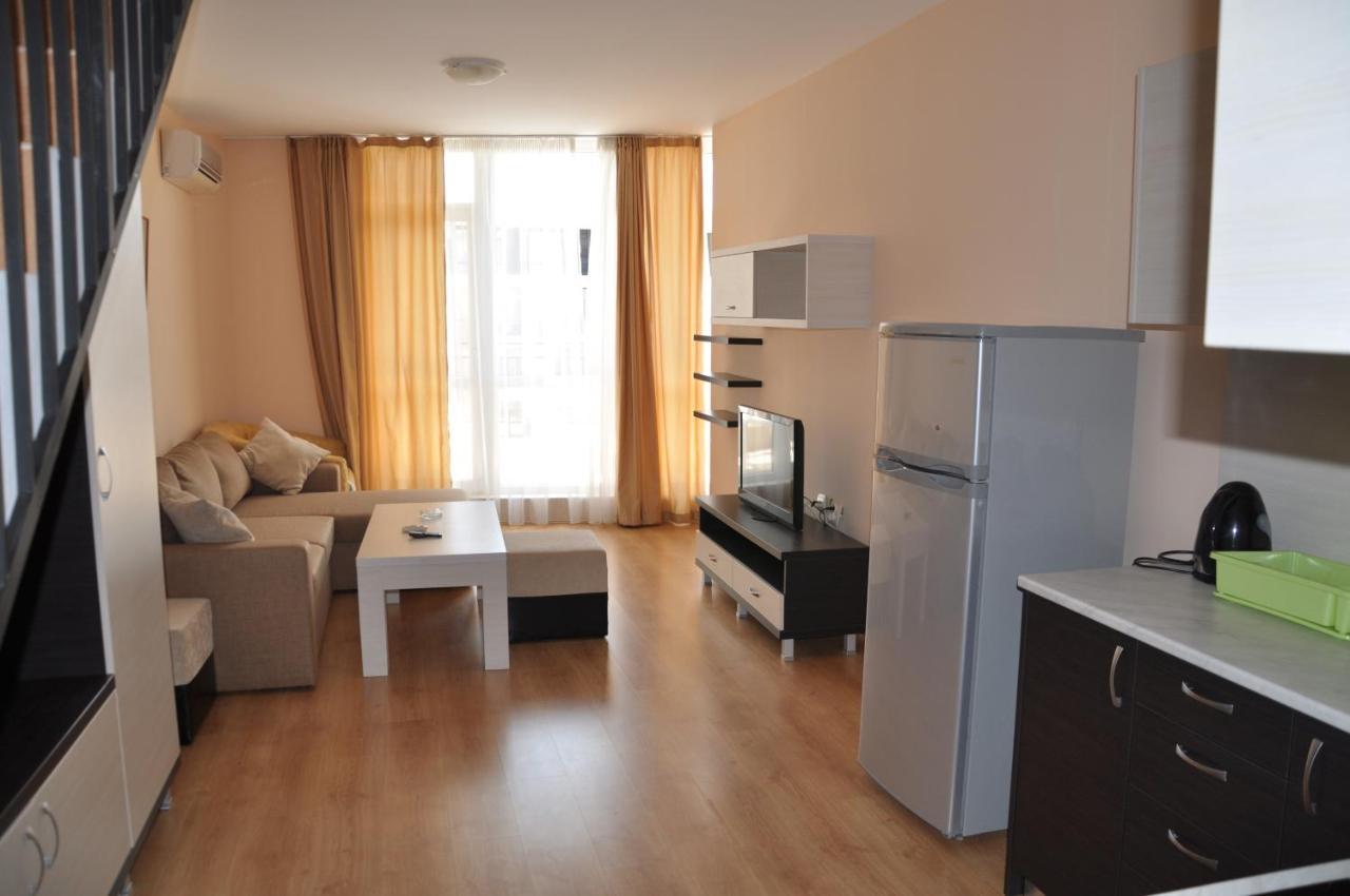 Luxor Apartments Поморие Екстериор снимка